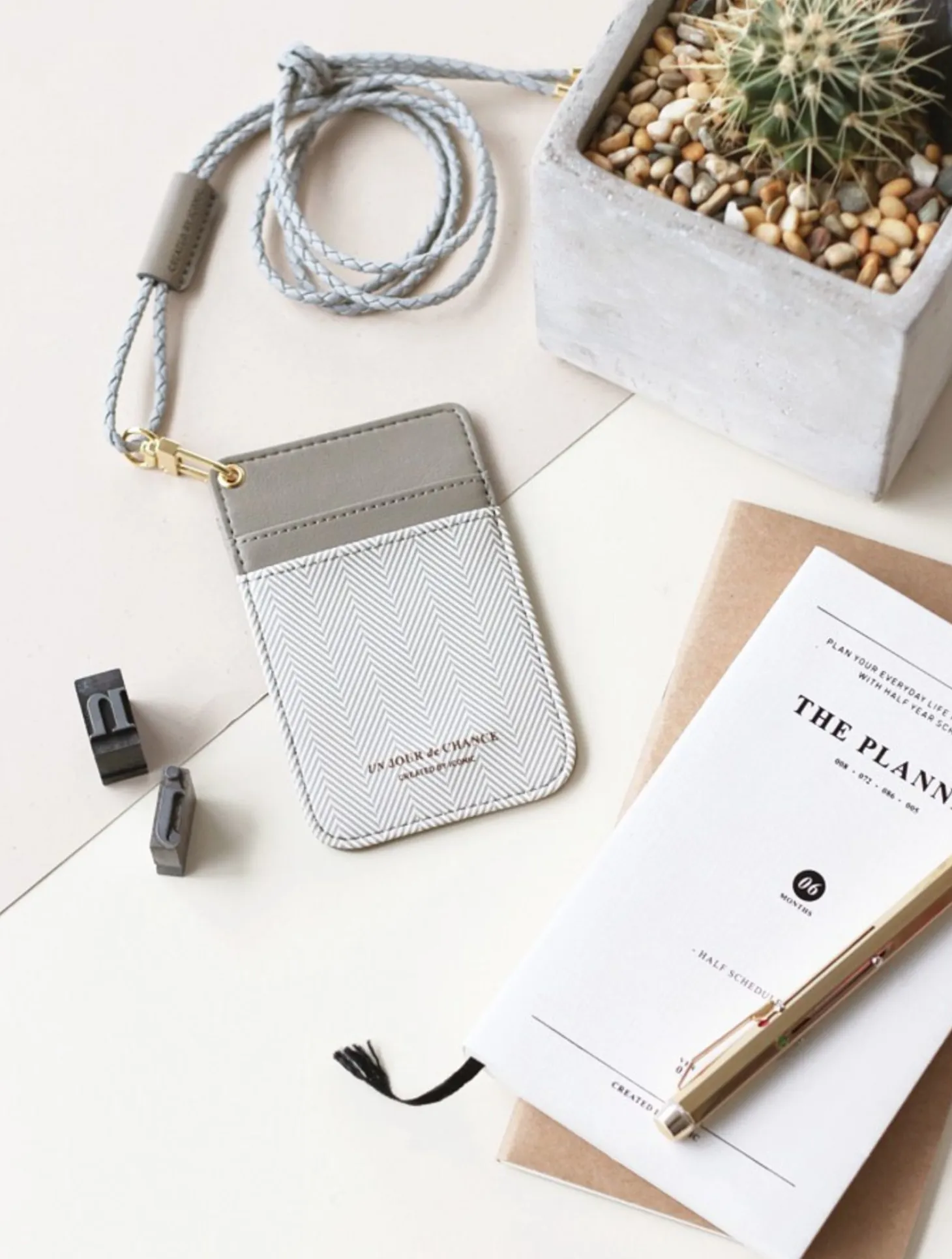 Un Jour De Chance Card Case & Neck Strap Set