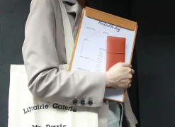 Vegan Leather A4 Magnetic Clipboard