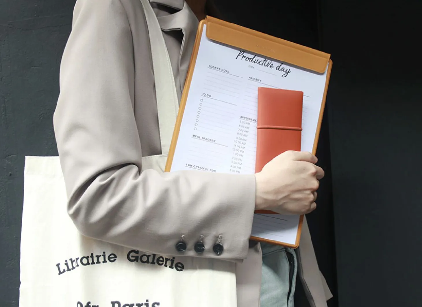 Vegan Leather A4 Magnetic Clipboard