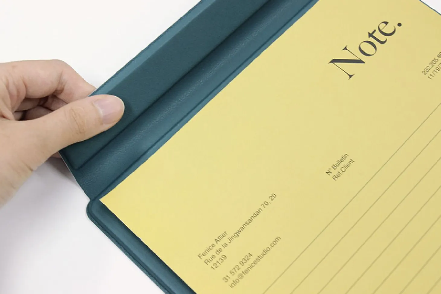 Vegan Leather A4 Magnetic Clipboard