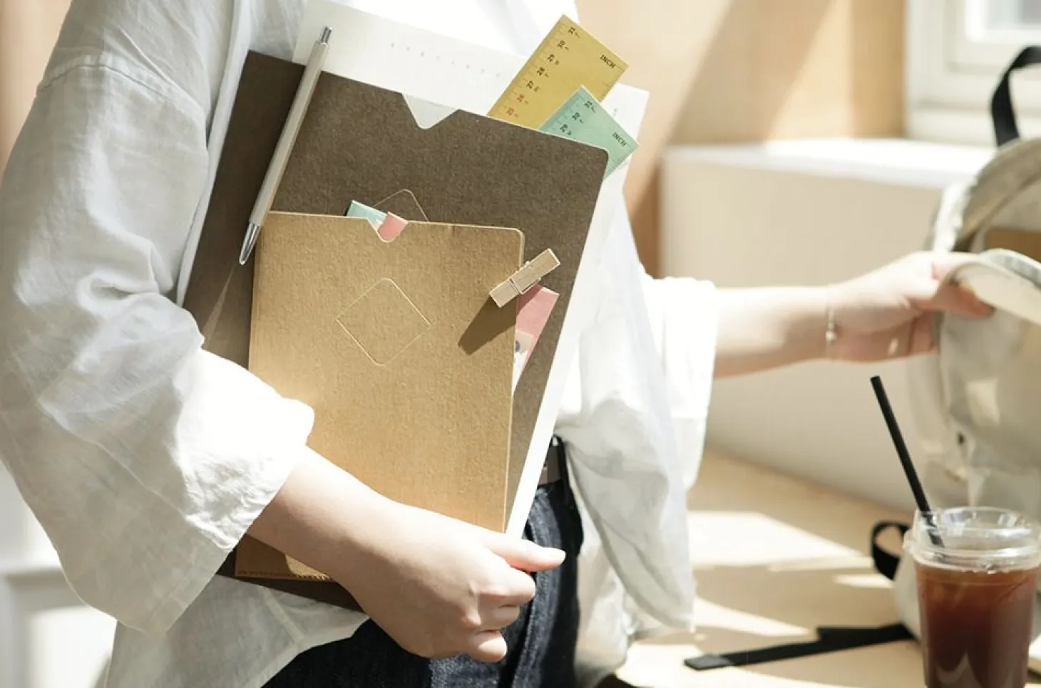 V File A5 Folder