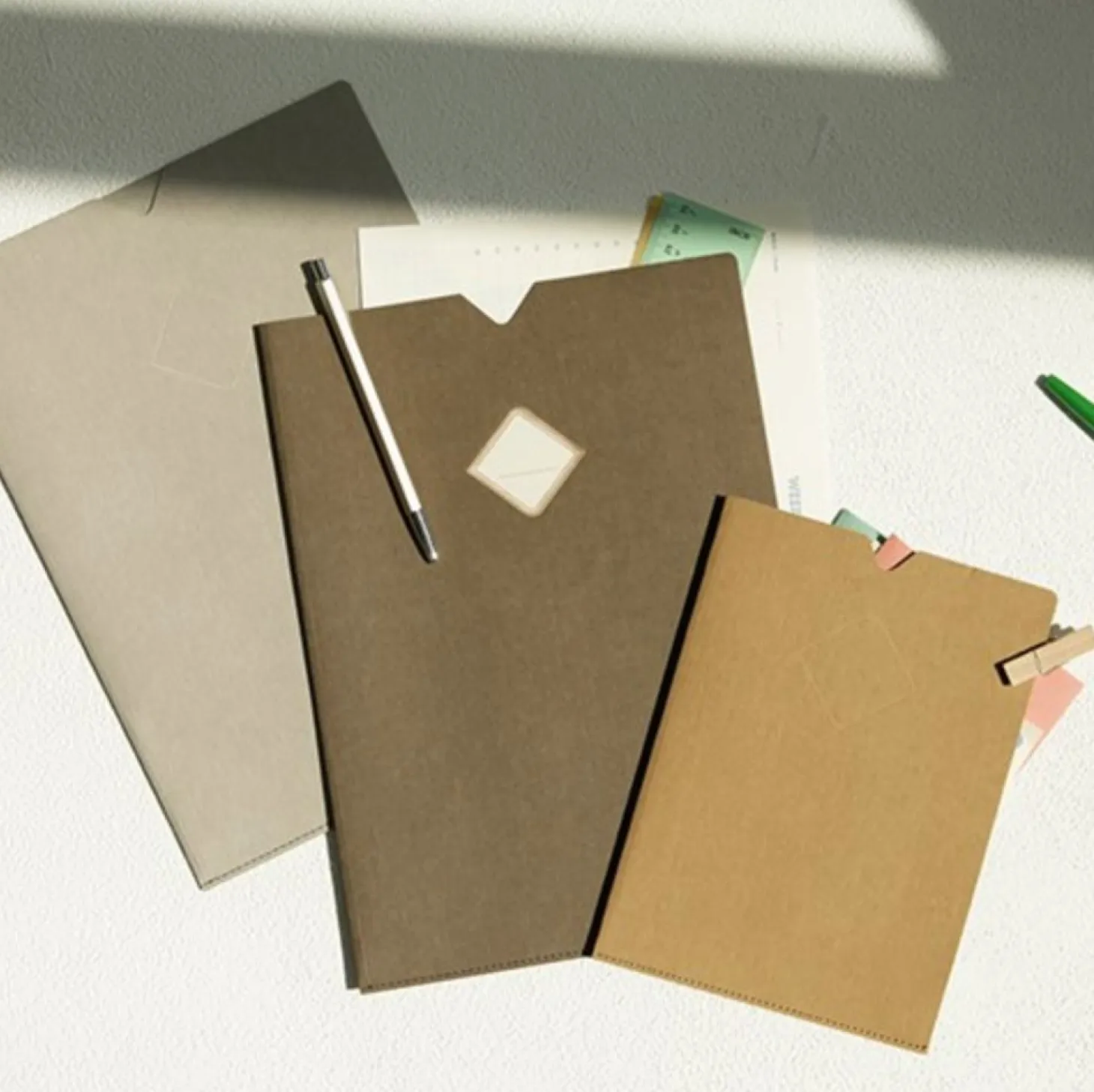 V File A5 Folder