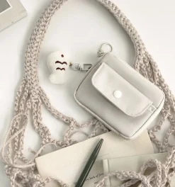 Voyager Button Card Pouch