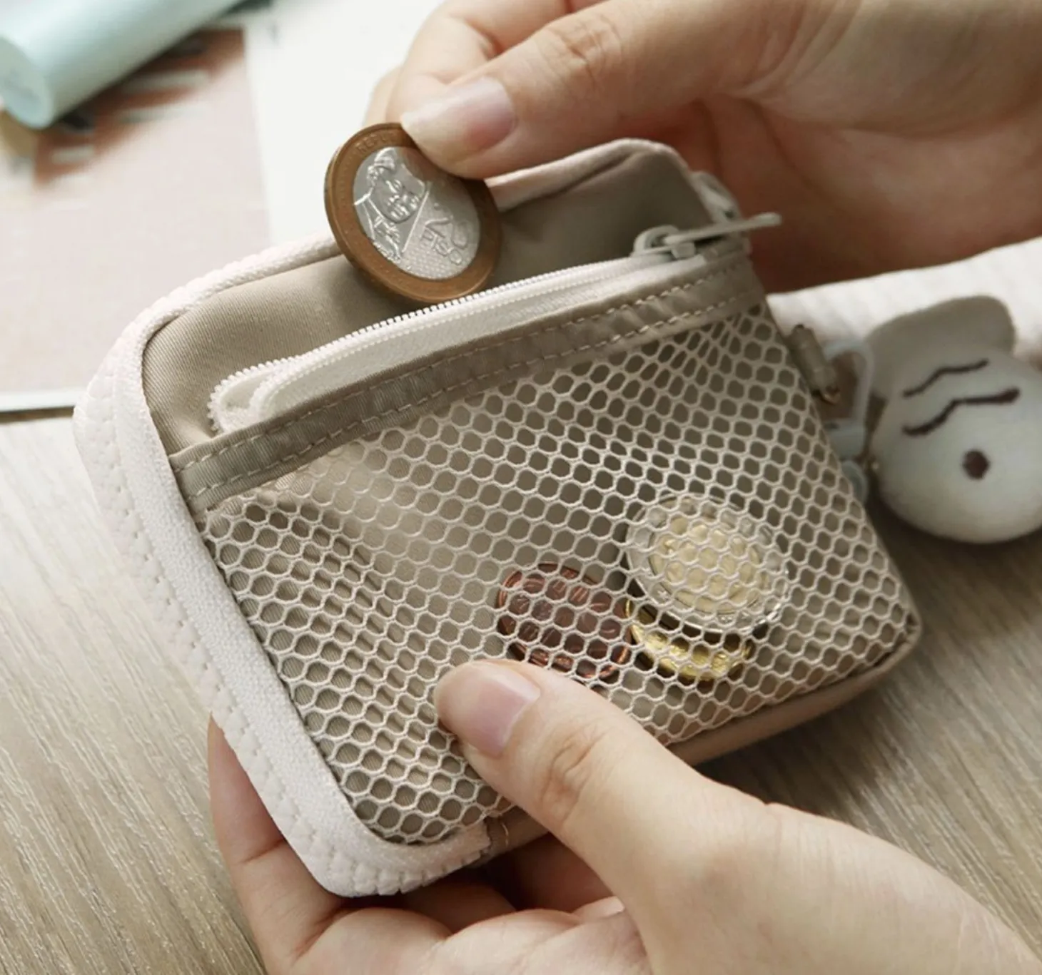 Voyager Button Card Pouch