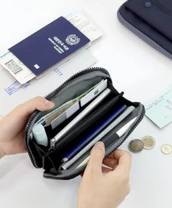 Voyager RFID-Blocking Passport Pouch