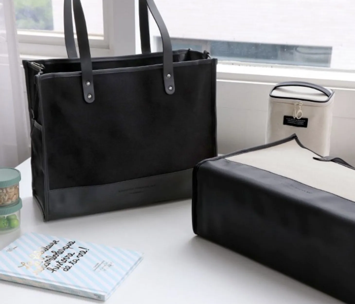 XL La Belle Shoulder Bag