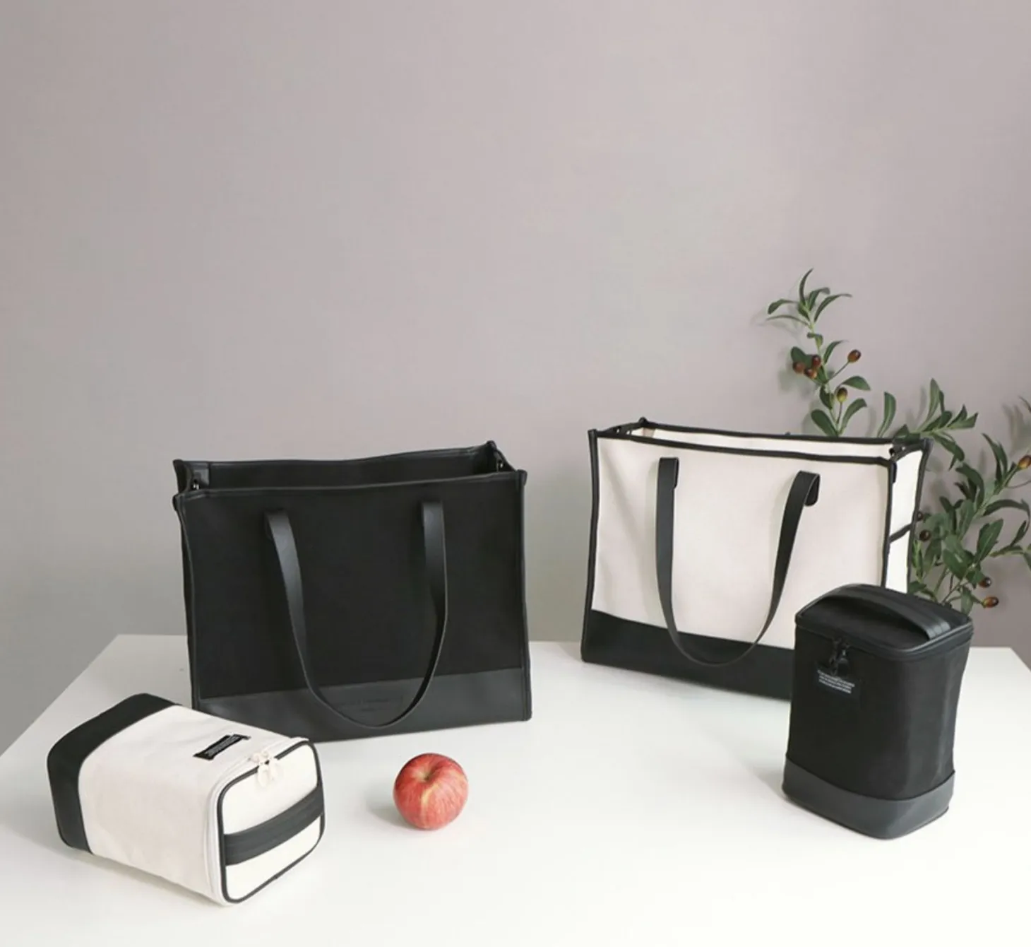 XL La Belle Shoulder Bag